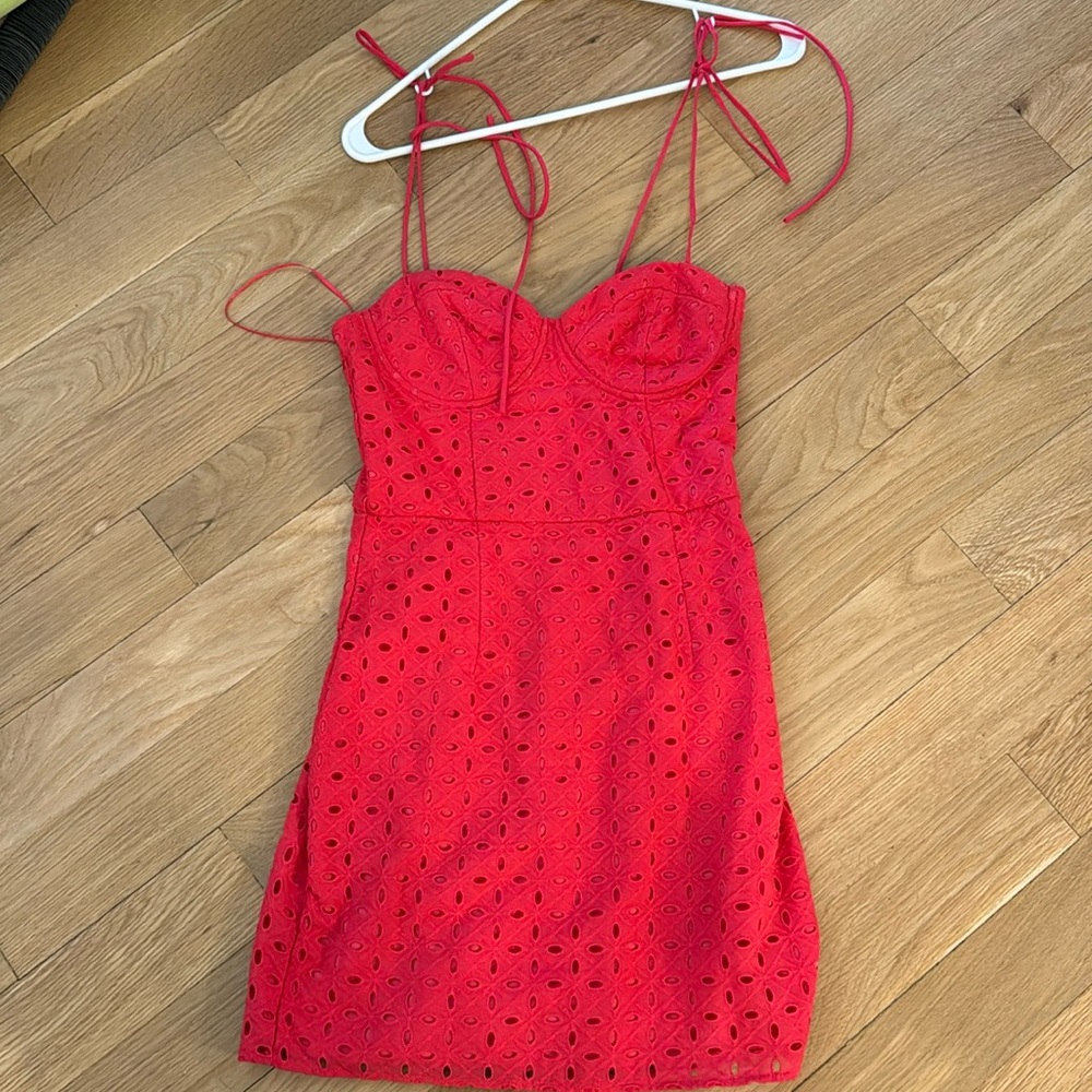 Ettiquette dress